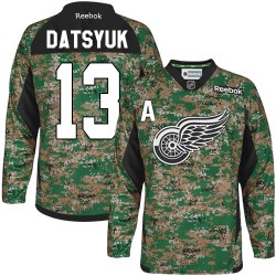 Detroit Red Wings Pavel Datsyuk Official Camo Reebok Authentic Adult Veterans Day Practice NHL Hockey Jersey
