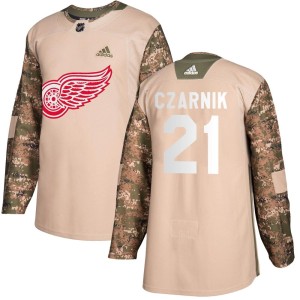 Detroit Red Wings Austin Czarnik Official Camo Adidas Authentic Adult Veterans Day Practice NHL Hockey Jersey